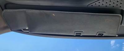 Freightliner Cascadia 125 Sun Visor