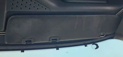 Freightliner Cascadia 125 Sun Visor