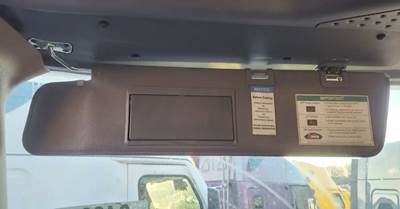 Freightliner Cascadia 125 Sun Visor