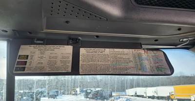 Freightliner Cascadia 125 Sun Visor