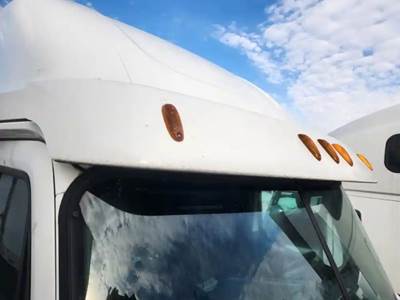 Freightliner Cascadia 125 Sun Visor