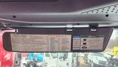 Freightliner Cascadia 125 Sun Visor