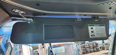 Freightliner Cascadia 125 Sun Visor