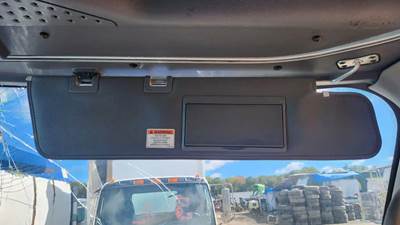 Freightliner Cascadia 125 Sun Visor