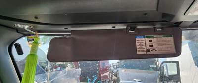 Freightliner Cascadia 126 Sun Visor