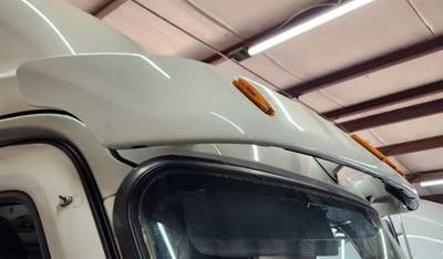 Freightliner Cascadia 126 Sun Visor