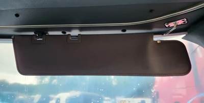 Freightliner Cascadia 126 Sun Visor