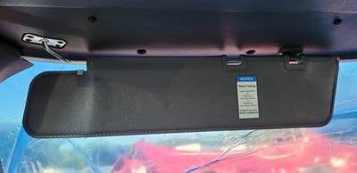 Freightliner Cascadia 126 Sun Visor