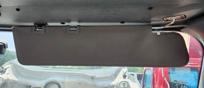 Freightliner Cascadia 126 Sun Visor