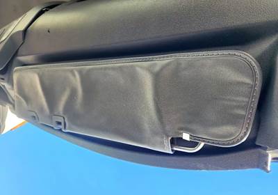 Freightliner Cascadia 126 Sun Visor