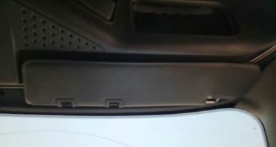 Freightliner Cascadia 132 Sun Visor