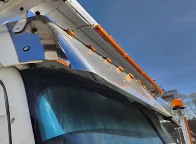 Freightliner Columbia 120 Sun Visor