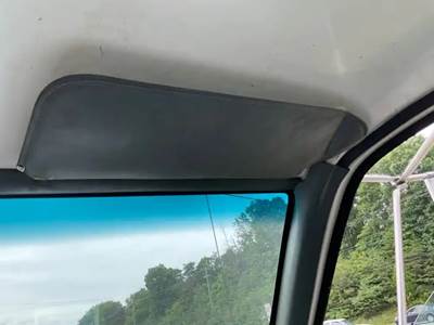 GMC C7500 Sun Visor