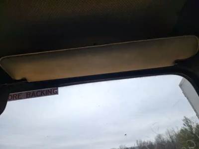 International 4600 Sun Visor