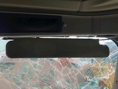 International 9400i Sun Visor