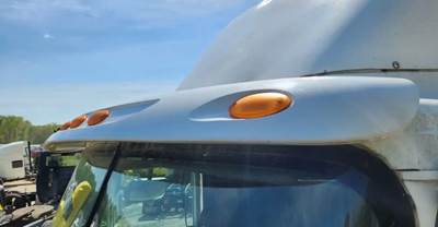 International 9400i Sun Visor