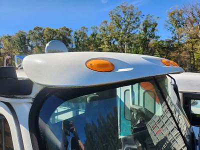 International CT660 Sun Visor