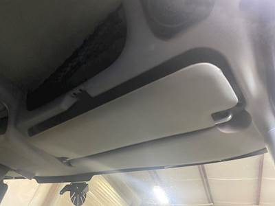 International DuraStar 4300 Sun Visor