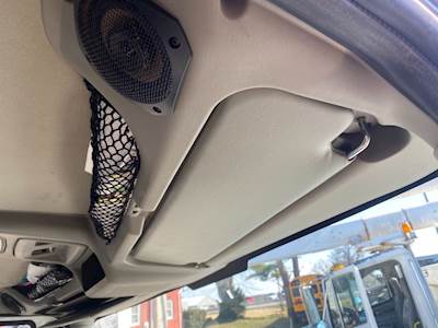 International DuraStar 4300 Sun Visor