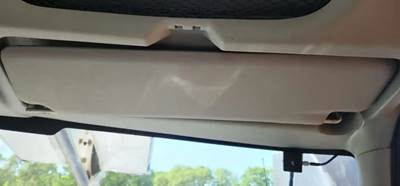 International DuraStar 4300 Sun Visor