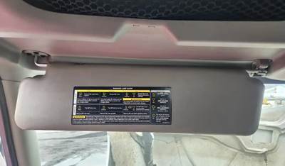 International DuraStar 4300 Sun Visor