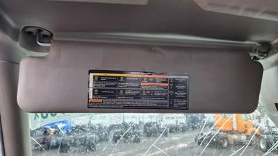 International DuraStar 4400 Sun Visor