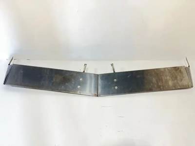 International F9370 Sun Visor for a 1997 International F-9370