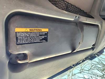 International HV607 Sun Visor