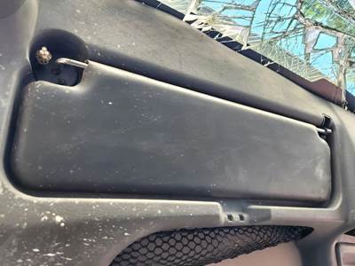 International HV607 Sun Visor