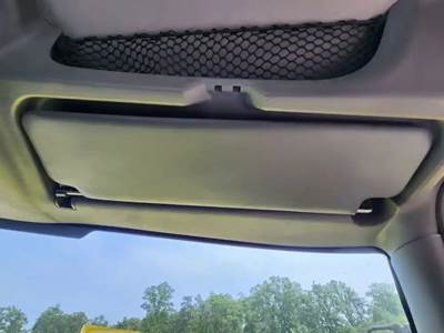 International RH613 Sun Visor