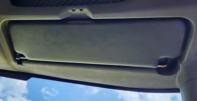 International RH613 Sun Visor