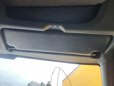 International RH613 Sun Visor