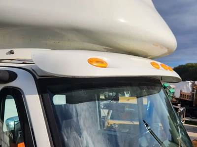 International TranStar 8600 Sun Visor