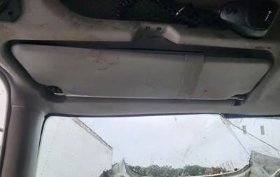 International WorkStar 7500 Sun Visor