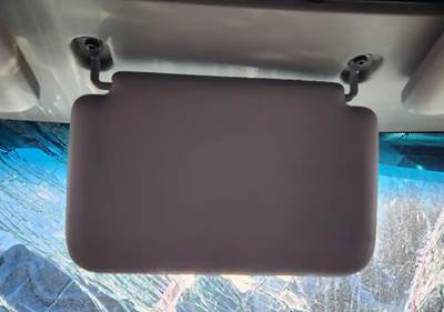 Kenworth T880 Sun Visor