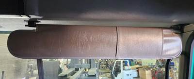 Mack CHN613 Sun Visor