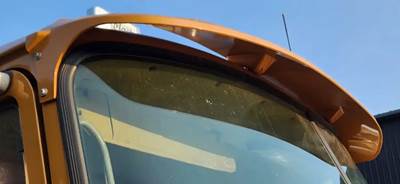 Mack CHN613 Sun Visor