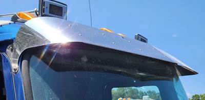 Mack Pinnacle CHU613 Sun Visor for a 2016 Mack CHU613