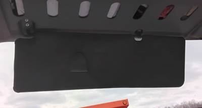 Mitsubishi FEC52S Sun Visor