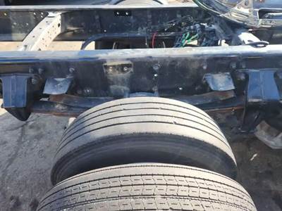 Freightliner M2 106 Suspension