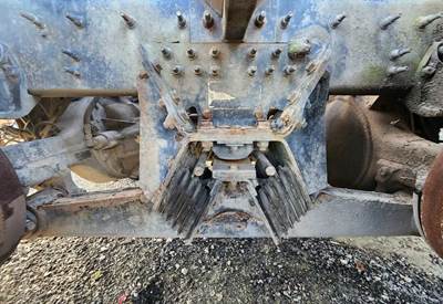 Hendrickson HAULMAAX Suspension for a 2015 International WorkStar 7400