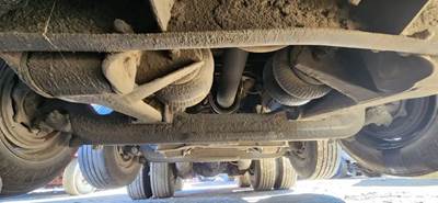 Hendrickson Tag / Pusher Axle for a 1997 Ford LT9522 Louisville 122