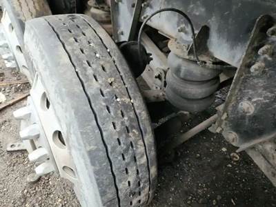 Hendrickson Tag / Pusher Axle for a 2000 Sterling L9522