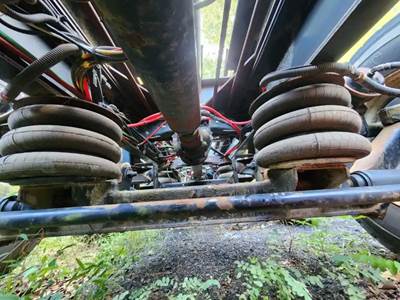 Hendrickson Tag / Pusher Axle for a 2005 Freightliner M2 112 Medium Duty