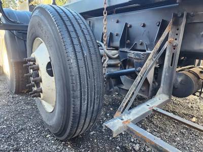 Hendrickson Tag / Pusher Axle for a 2017 International CT660