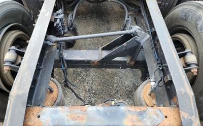 Meritor-Rockwell MR20005 Tag / Pusher Axle for a 2016 Freightliner Cascadia 125