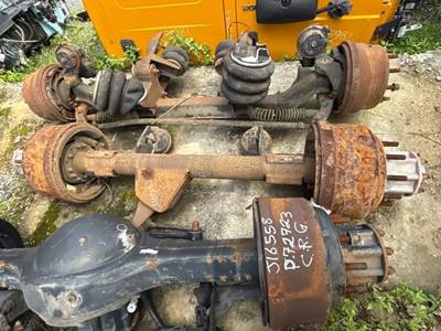 Meritor-Rockwell Tag / Pusher Axle for a 2013 Freightliner Cascadia 125