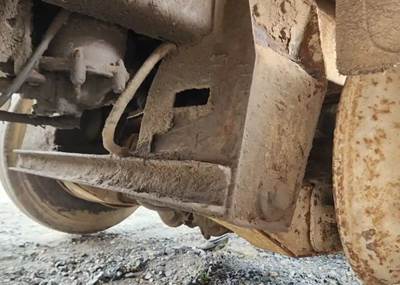 (Used) 1999 International F-2574, Tag Axle- Make: International,  Model: Tbd,