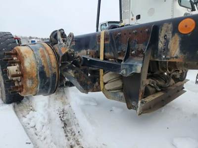 Watson & Chalin C74-1026 Tag / Pusher Axle for a 2018 Kenworth T880