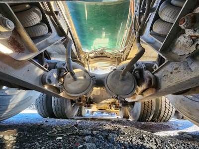 Watson & Chalin Tag / Pusher Axle for a 2017 Mack GU813